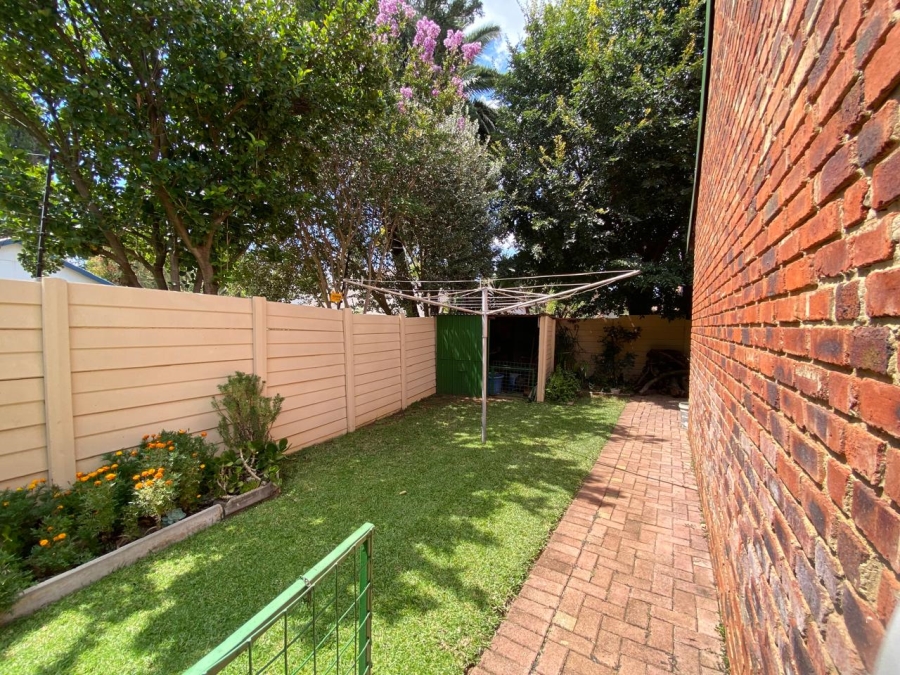 4 Bedroom Property for Sale in Kannoniers Park North West